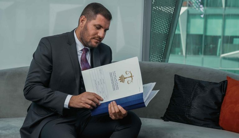 The Role Of Debt Collection Lawyers In Commercial Disputes